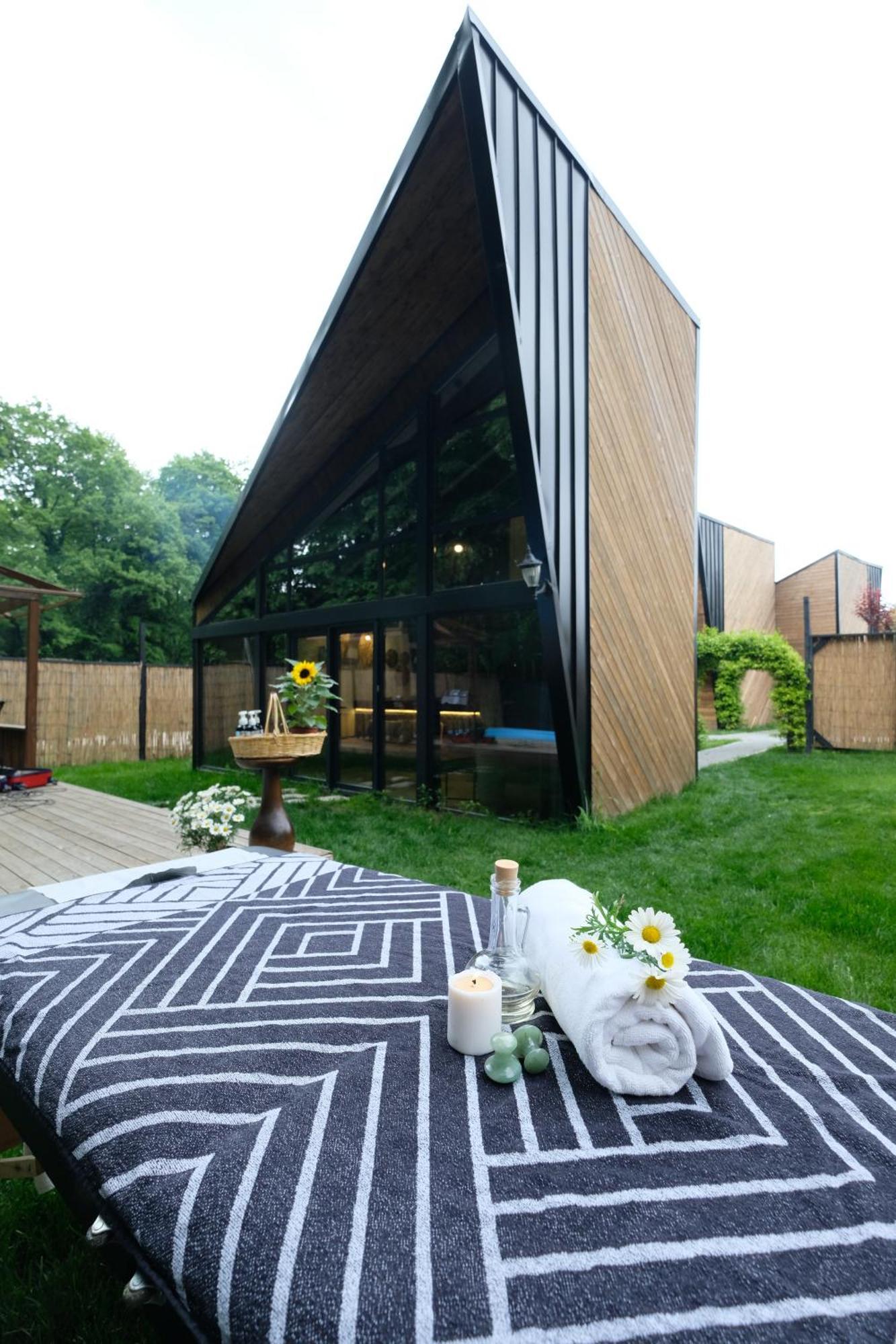 Backyard Sapanca Hotel Exterior photo